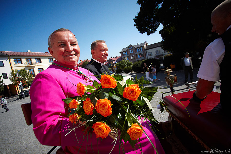 Biskup Marek Piątek w Tuchowie